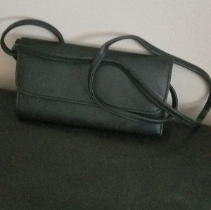 Women's black wallet/crossbody purse